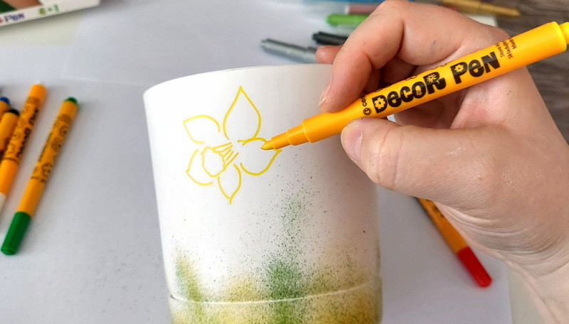 DECOR PEN promění květináč ve vaše vlastní umělecké dílo. 